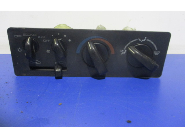 Блок управления климат-контролем    Mitsubishi Space Runner