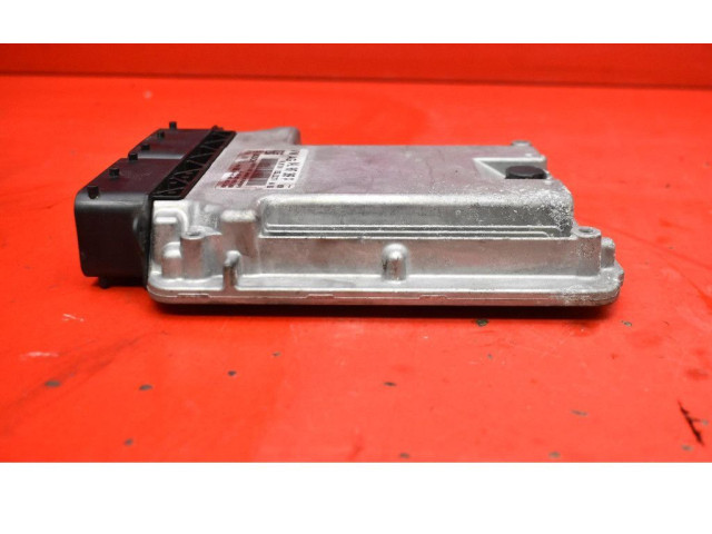 Блок управления двигателем ECU 04L907309P, 04L907309P   Skoda Octavia 985