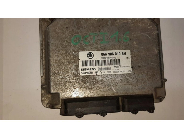 Блок управления двигателя 06A906019BH   Skoda Octavia Mk1 (1U)