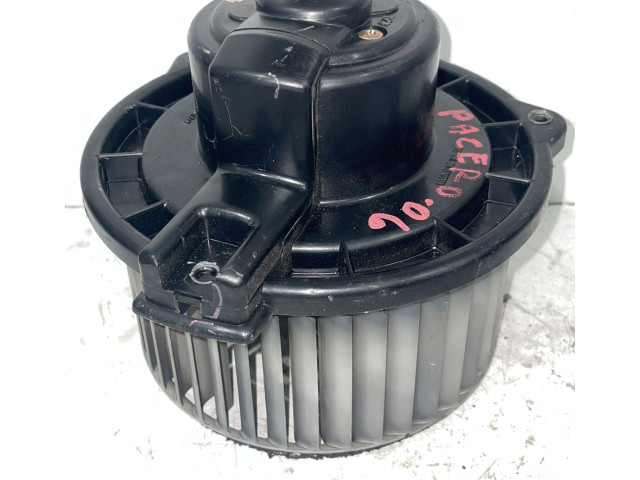 Вентилятор печки Mitsubishi Pajero