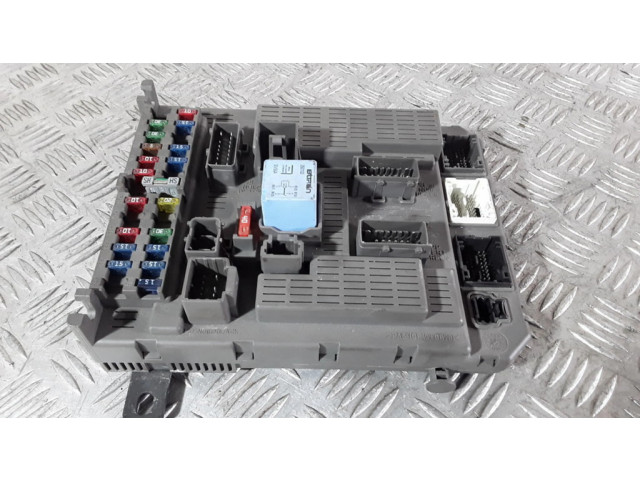 Блок предохранителей 96453529, 15260601268994   Citroen C5    