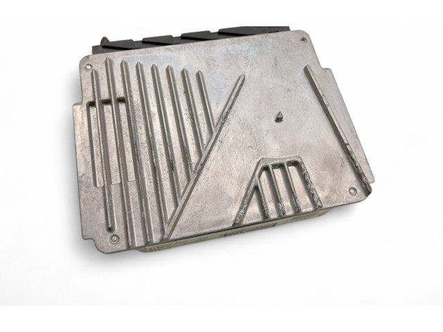 Блок управления двигателем Блок управления 30684877A Volvo V70