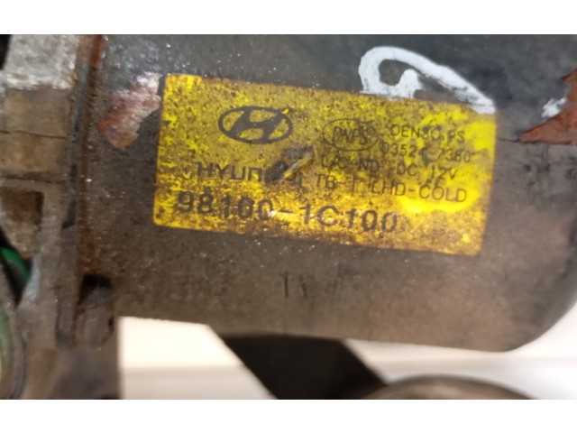 Моторчик дворников 981001C100    Hyundai Getz