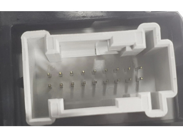 Přístrojová deska Mercedes-Benz GLC X253 C253 2019 A2539005204, A2539005204