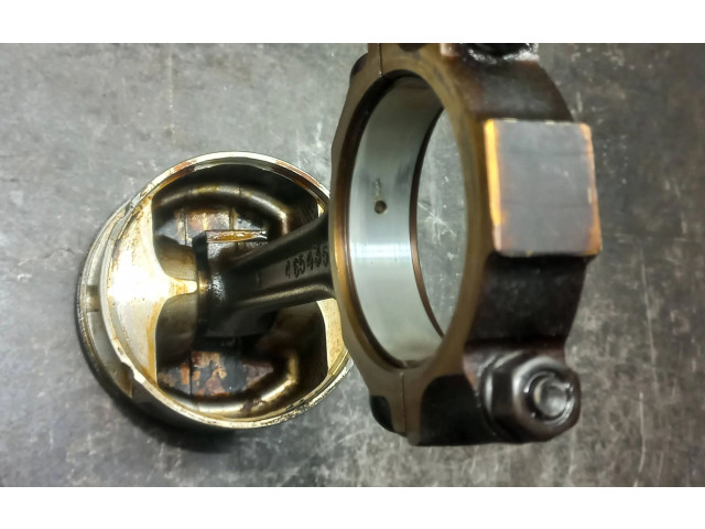 Píst 4654355E Chrysler Voyager -