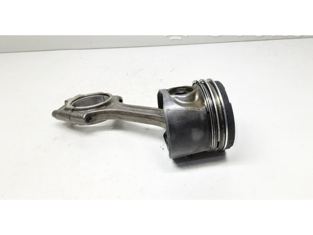 Поршень с шатуном 81L79   Volvo XC90