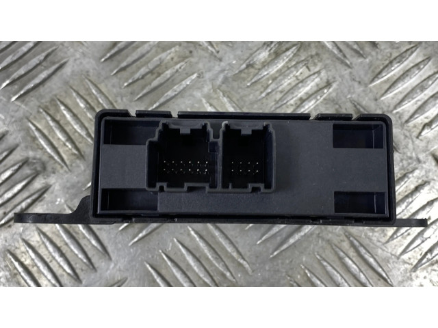 Блок управления 068413485AB Jeep Compass