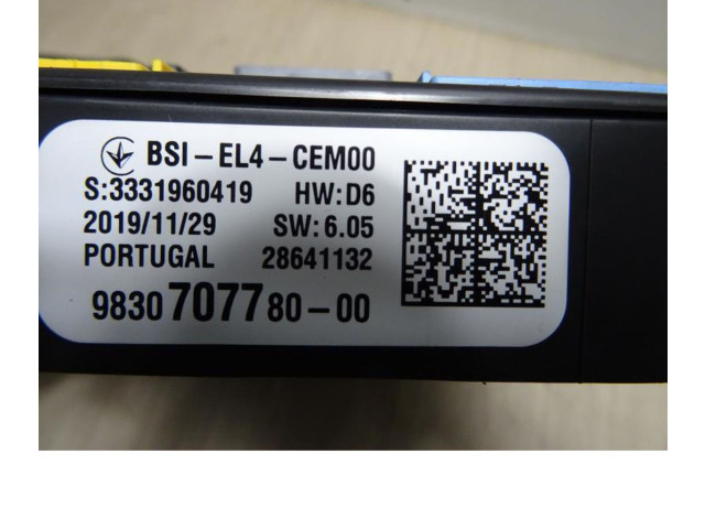 Блок предохранителей     Peugeot 2008 II    