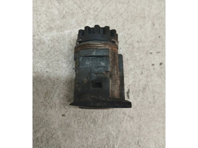 Zámek zadních dveří 4F0837063 Audi A6 S6 C6 4F 2007