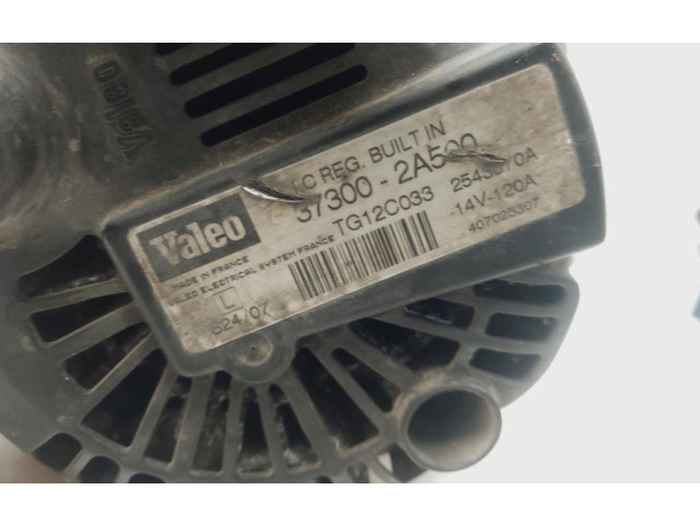 Генератор 373002A500   KIA Ceed      