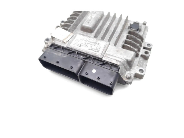 Блок управления двигателя 39130-2A720, 28377302   KIA Ceed