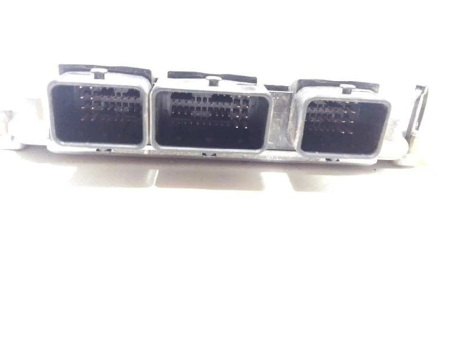 Блок управления двигателя 0281011779   Citroen C8