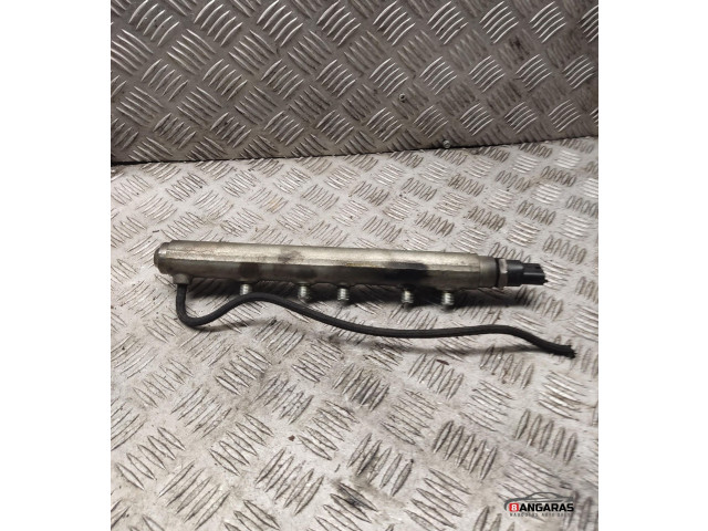 Топливная рампа 0445214051   Honda Accord  