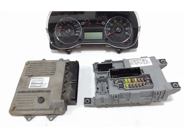Комплект блоков управления 51904062, 51843361 Fiat Grande Punto