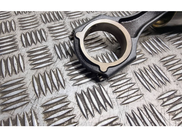 Píst 65100 Mercedes-Benz E W212 651.925