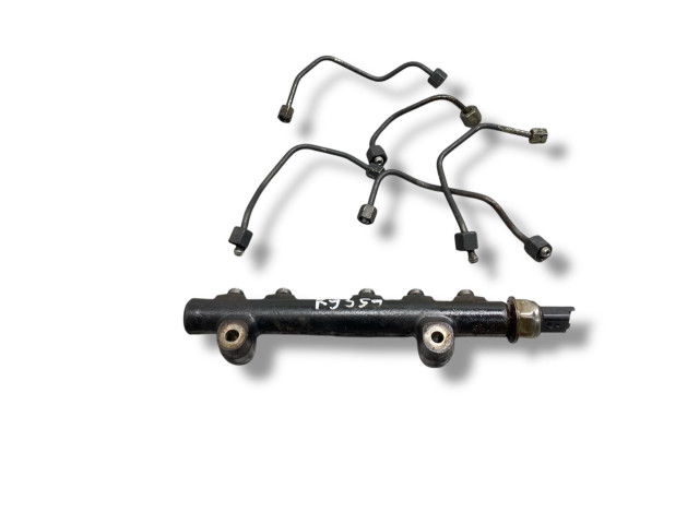 Топливная рампа 9684753080, 111040002   Peugeot 5008   для двигателя 9HR (DV6C)