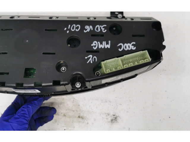 Панель приборов P05172054AE   Chrysler 300C       