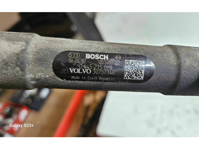 Топливная рампа 30757146, 001400L2   Volvo V70  