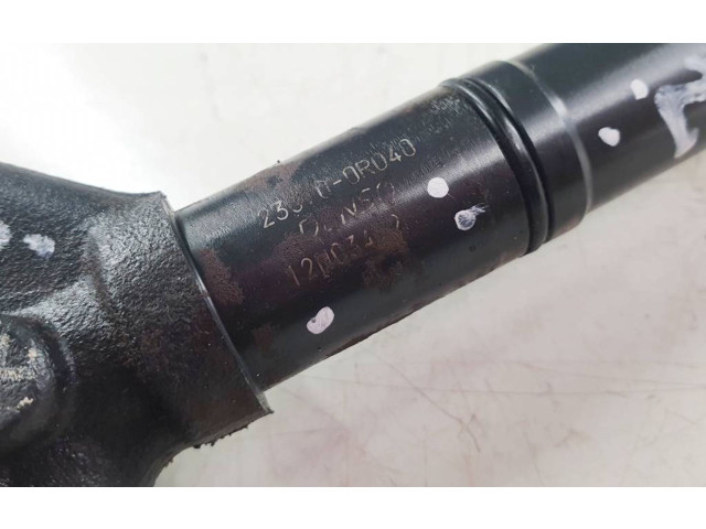 Vstřikovač 236700R040 Toyota Auris 150 2AD