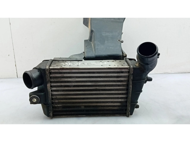 Интеркулер 99000386 Alfa Romeo GT 1.9