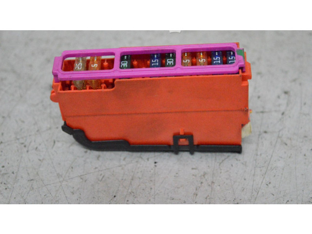 Блок предохранителей    Audi A6 S6 C7 4G    