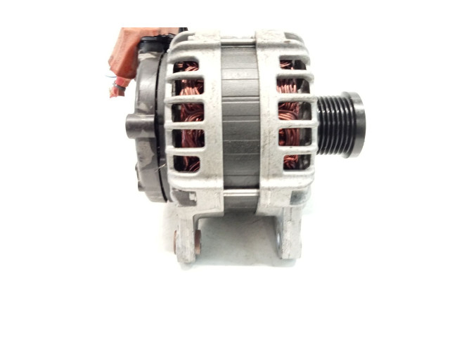 Генератор 231002175R Dacia Sandero III