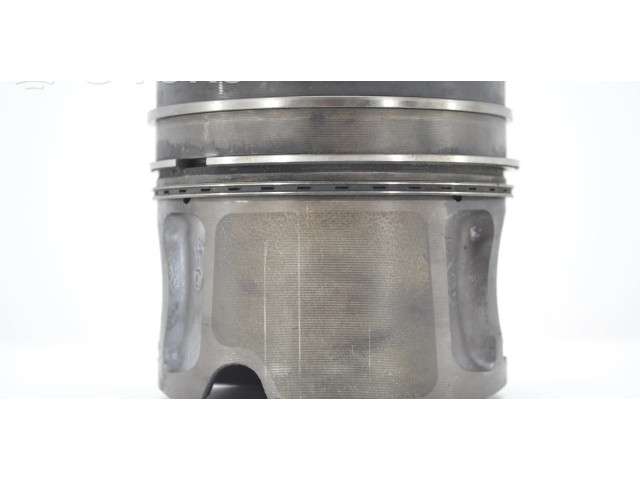  Поршень D4HB 234102F970, 234102F971  KIA Sorento для дизельного двигателя 2.2