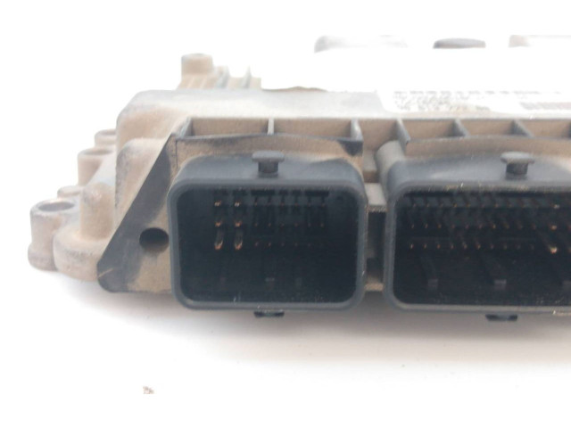 Блок управления двигателя 9661377280, E3-B2-44-4 Peugeot 307