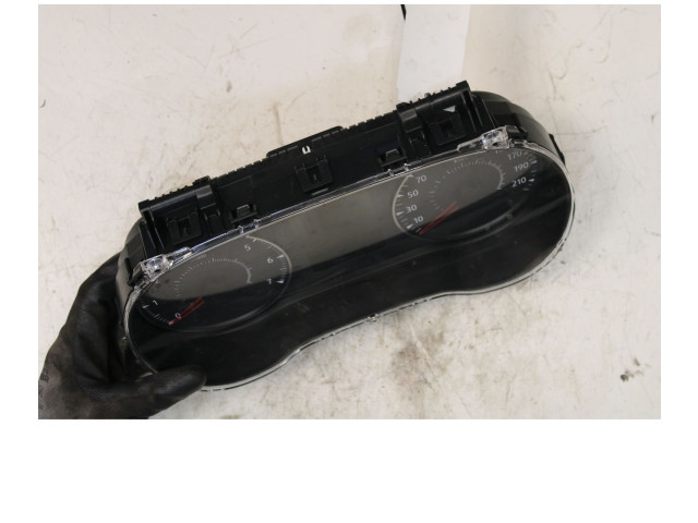 Панель приборов Dacia Duster II