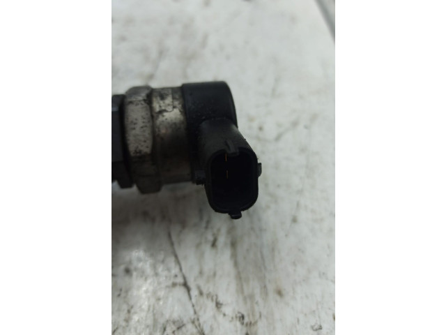 Топливная рампа    Volvo XC90  