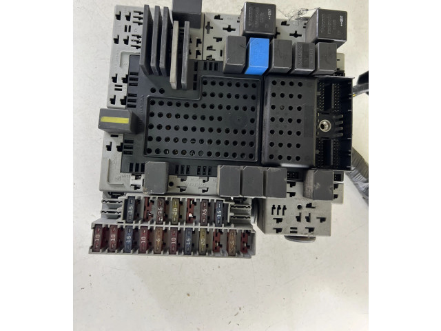Блок предохранителей 08696040   Volvo XC90    