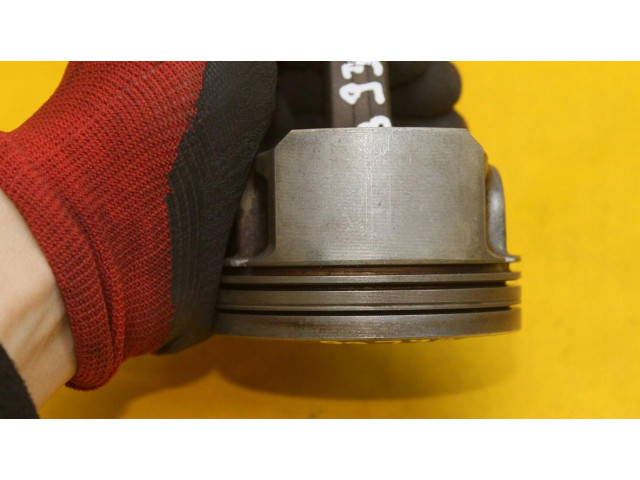 Píst Volkswagen Beetle 1302