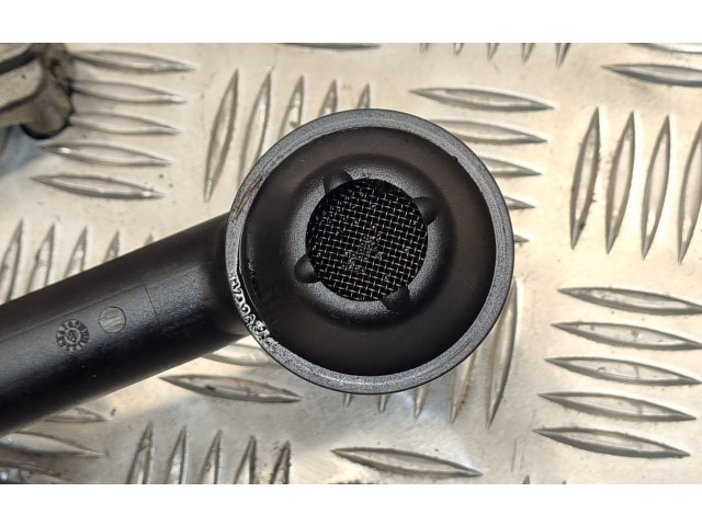 Масляный насос 03L115105B Volkswagen Touran II