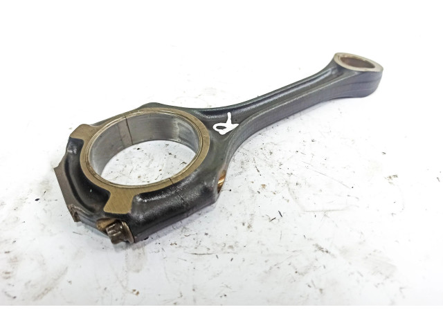 Шатун Mercedes-Benz R W251