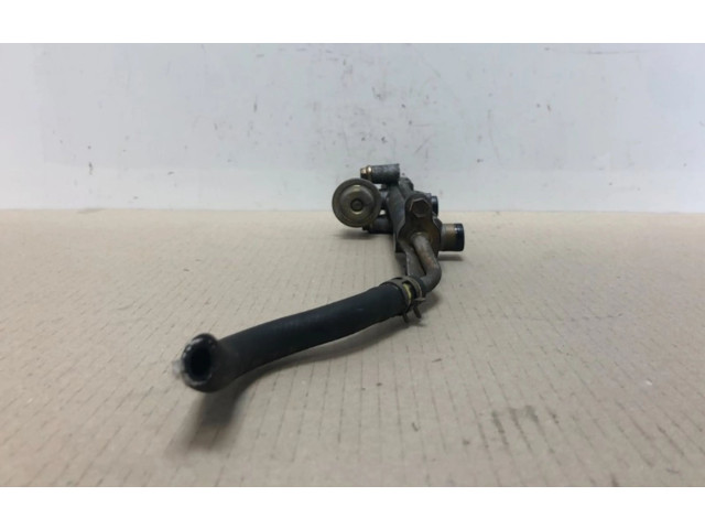 Топливная рампа    Daihatsu Cuore   для двигателя EJ-VE