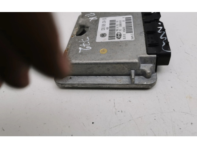 Блок управления двигателя 036906034EG   Audi A2