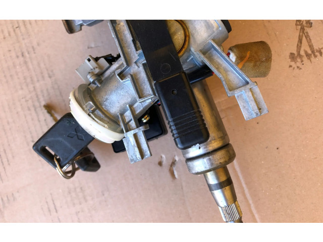 Рулевая рейка MR329406 Mitsubishi Space Wagon 1999 - 2004 года