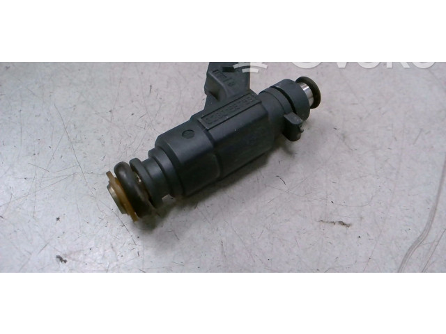 Топливная рампа A0000788723   Mercedes-Benz A W168  