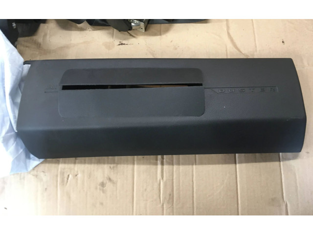 Подушка безопасности водителя    Dacia Duster II