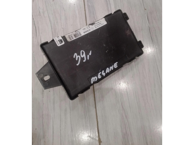 Блок комфорта 8201013757 Dacia Sandero