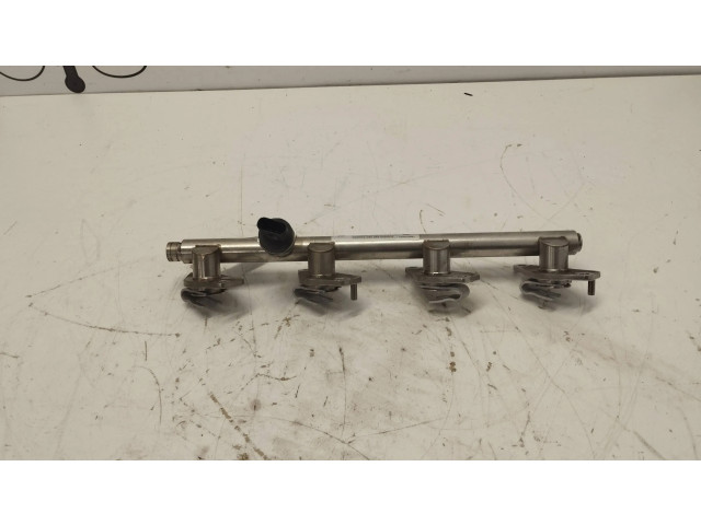 Топливная рампа A27407804   Mercedes-Benz C AMG W205 4.0 