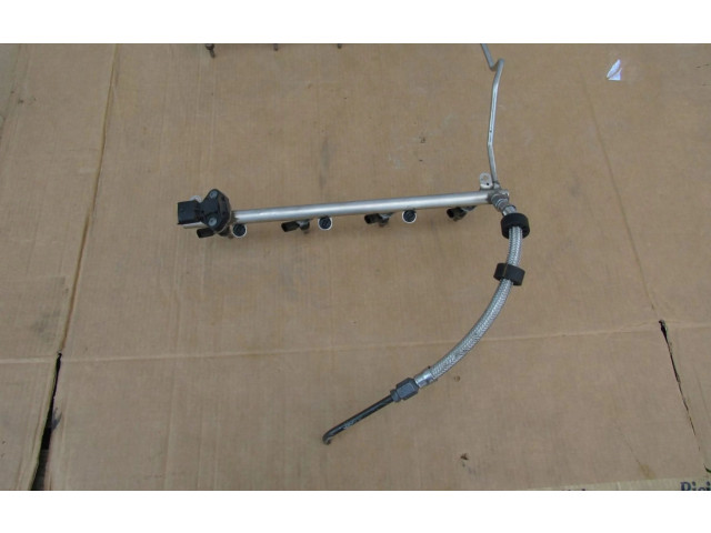 Vstřikovací lišta A1560701895, A1560701895 Mercedes-Benz C AMG W204