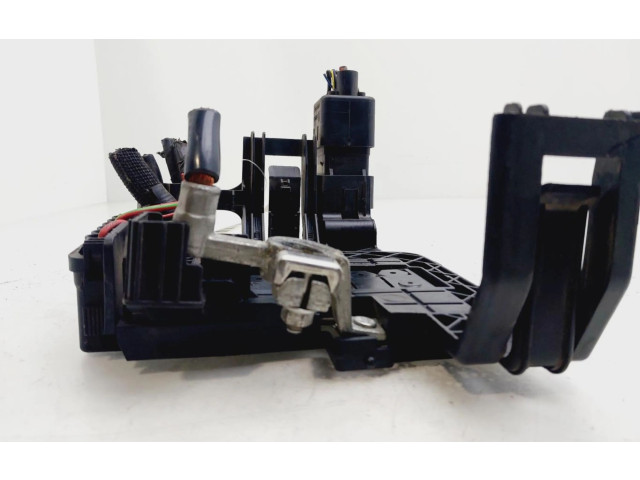 Блок предохранителей 6R0915345E Skoda Fabia Mk2 (5J)