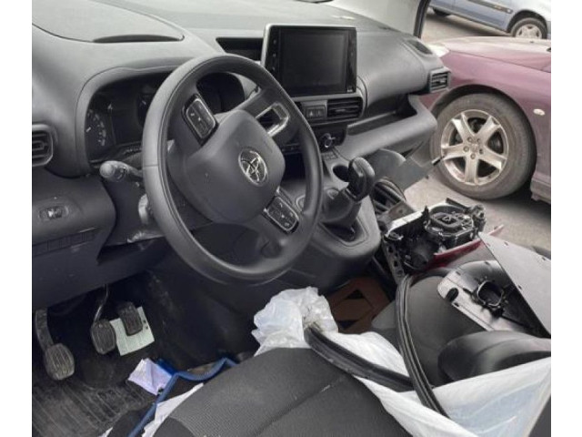 Панель приборов SU001B2310 Toyota ProAce City