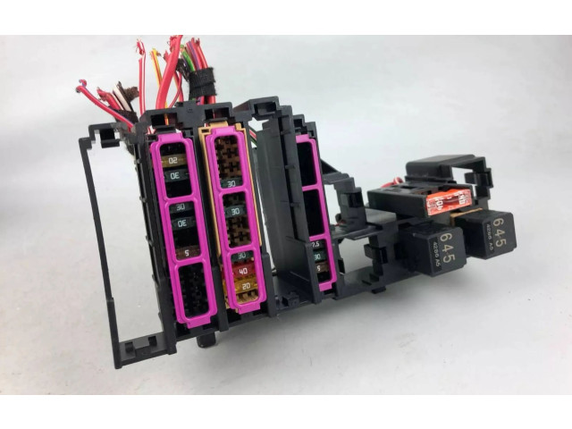 Ящик предохранителей (комплект) 8K0971845A Audi A5 8T 8F