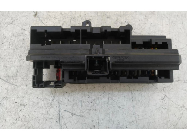 Pojistková skříňka BMW 7 E65 E66 2003