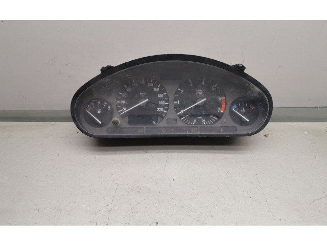 Панель приборов 8357423   BMW 3 E36       