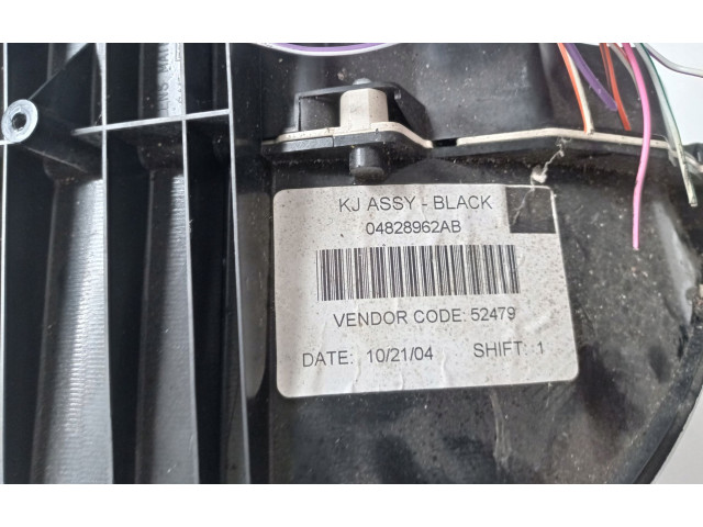 Панель приборов 04828962AB, P56010540AF   Jeep Cherokee III KJ       