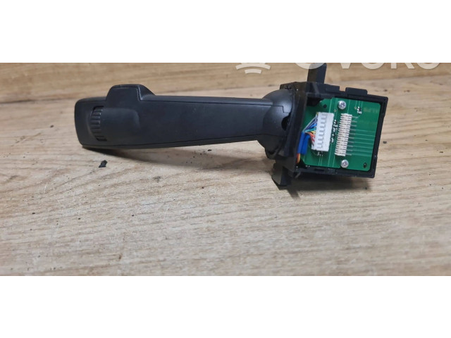 Ручка стеклоочистителей 31264353   Volvo V70