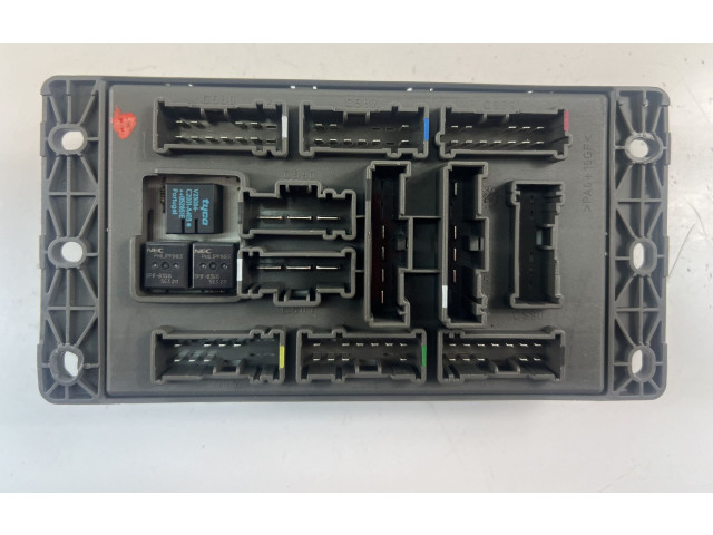 Блок предохранителей  6906626   Mini One - Cooper R50 - 53    